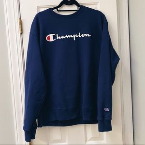 CHAMPION NAVY BLUE SWEATSHIRT